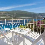 Club Capa Hotel