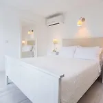 Hotel Club Capa 3*