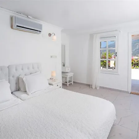 Club Capa Hotell 3*