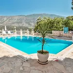 Club Capa 3* Kaş