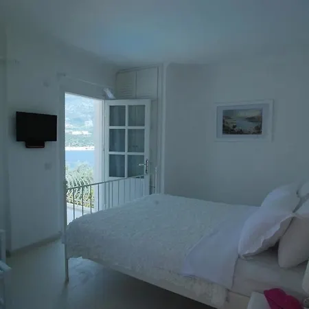 Hotel Club Capa 3*