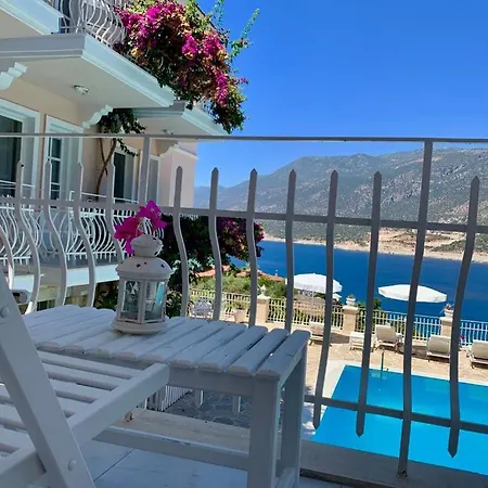 Club Capa Hotel